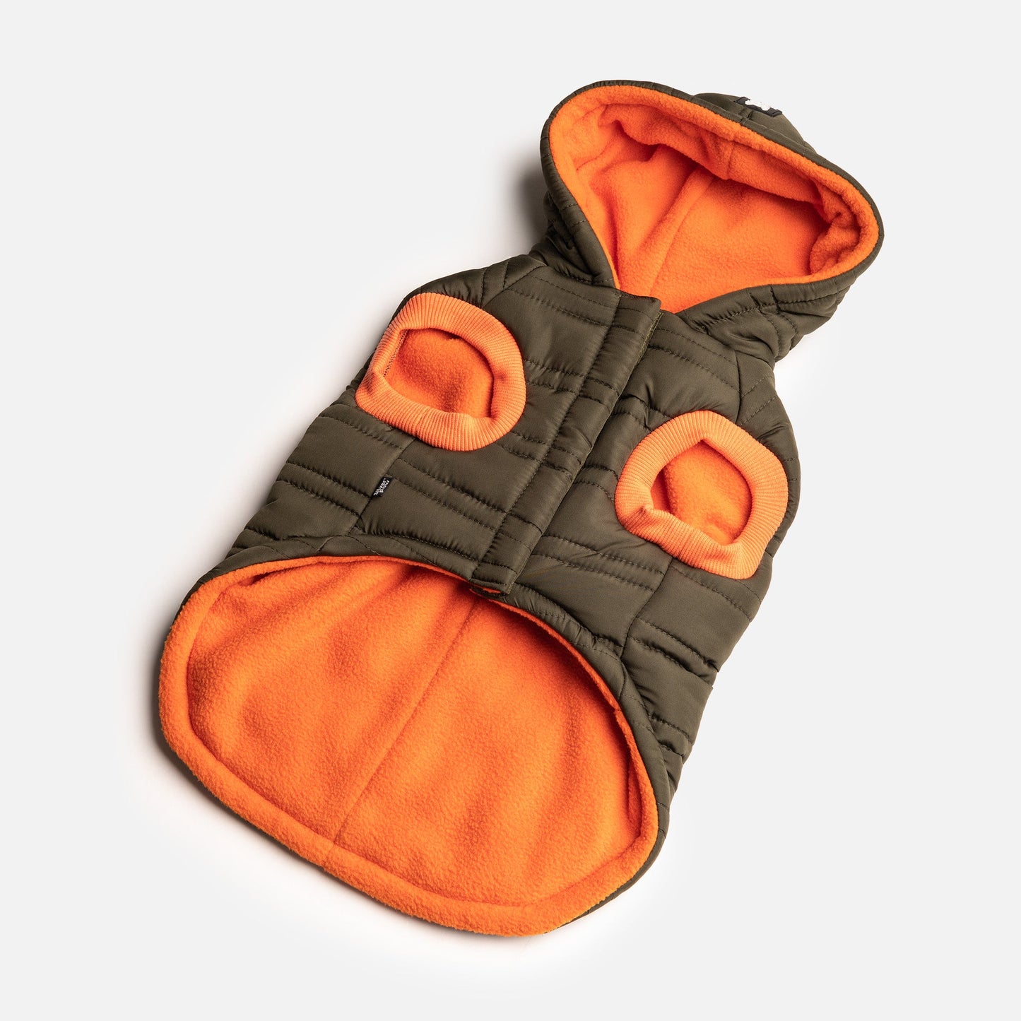 🌲 Noah Dog Jacket – Quilted Water-Resistant Winter Coat with Harness